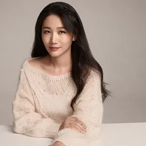 歌手孙露的图片