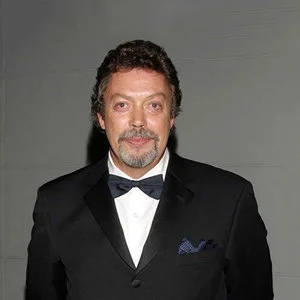 歌手Tim Curry的图片