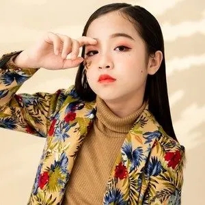 歌手吴欣怡的图片