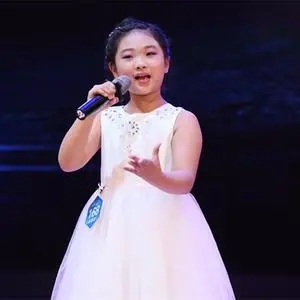 歌手刘子嘉的图片