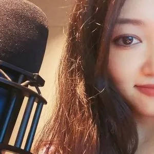 伴奏山茶花读不懂白玫瑰 (DJ版)的封面