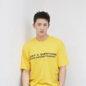 歌手杨仕泽的图片