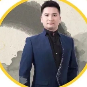 歌手黄威的图片