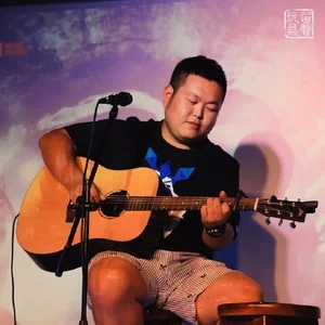 歌手留声玩具的图片
