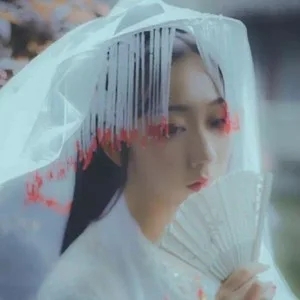歌手小淅儿的图片