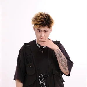 歌手Q.MARK邱马克的图片