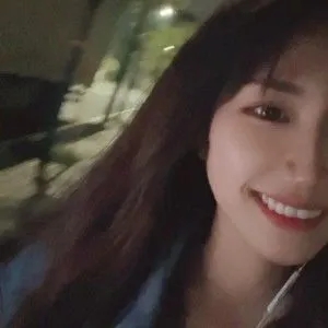 歌手Hattie海婷的图片