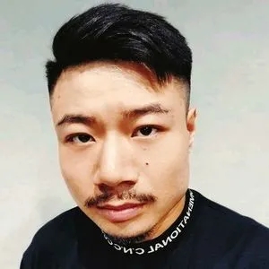 歌手刘悦spam的图片