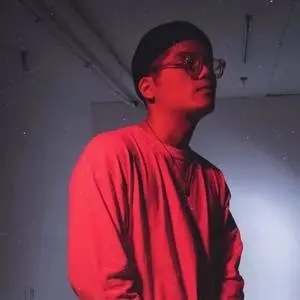 歌手BRLLNT的图片