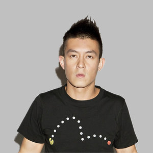 perry温兆伦王子文万芳陈冠希详细介绍外文名:edison chen国籍