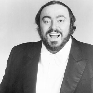 歌手Luciano Pavarotti的图片