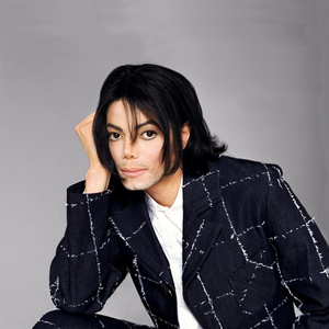 歌手Michael Jackson的图片