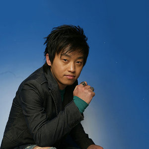 歌手郑海龙的图片
