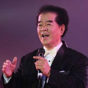 歌手郭颂的图片