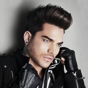 歌手Adam Lambert的图片