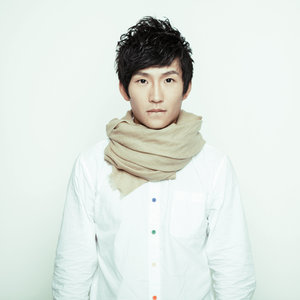 歌手王璘枫的图片