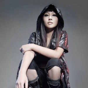 歌手徐颢菲的图片