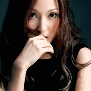歌手李蕙敏的图片