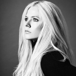 歌手Avril Lavigne的图片