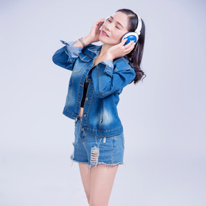 歌手杨二妮的图片