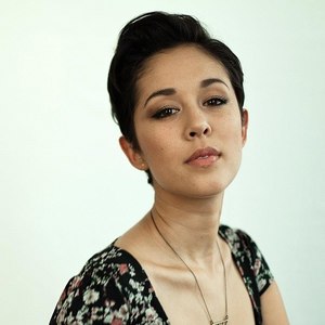 歌手Kina Grannis的图片