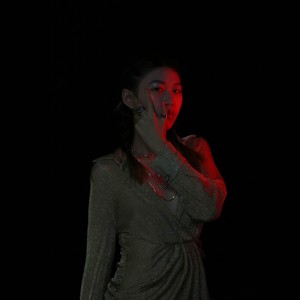 歌手K.ila的图片